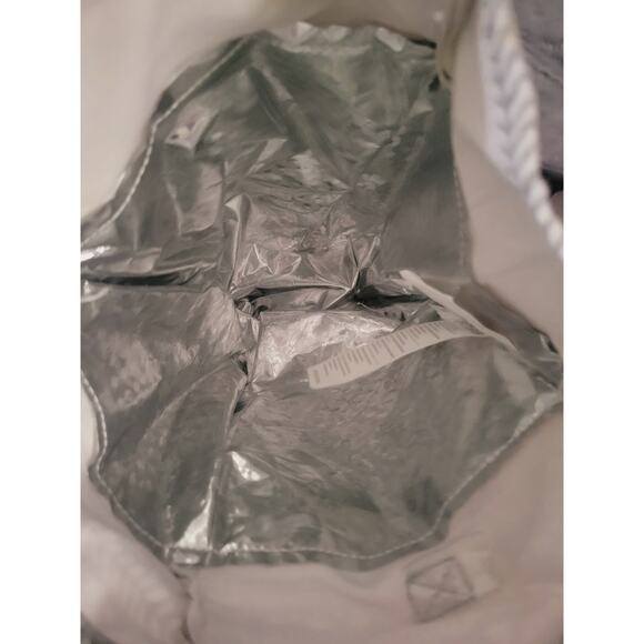 Dickies Insulated Bag Aztec Design - Picture 3 of 3